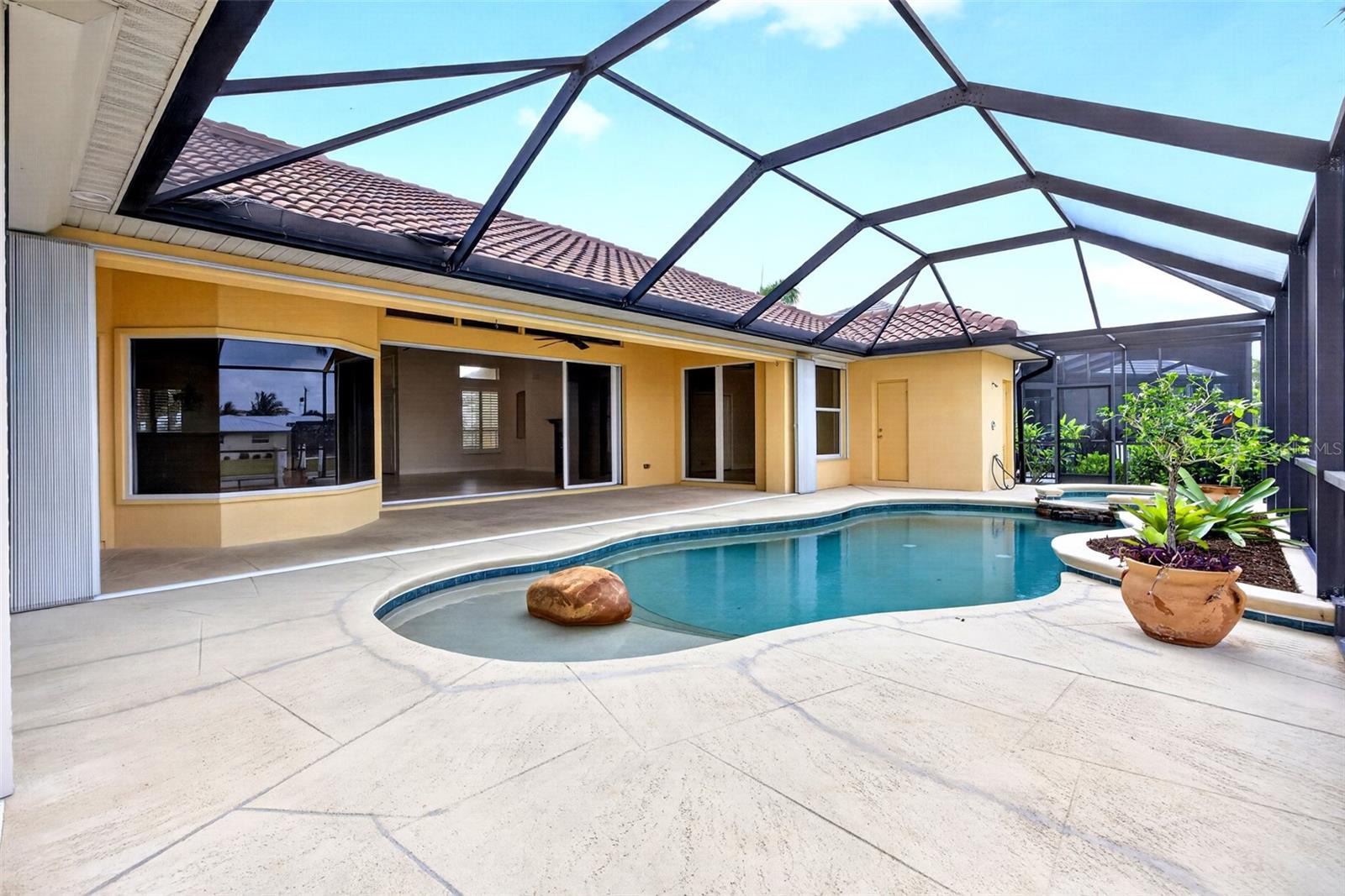 PUNTA GORDA ISLES SEC 04 - Residential