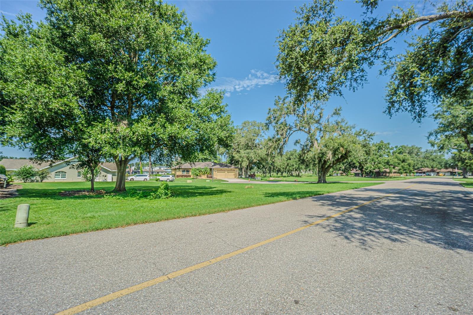 SILVER OAKS - Land