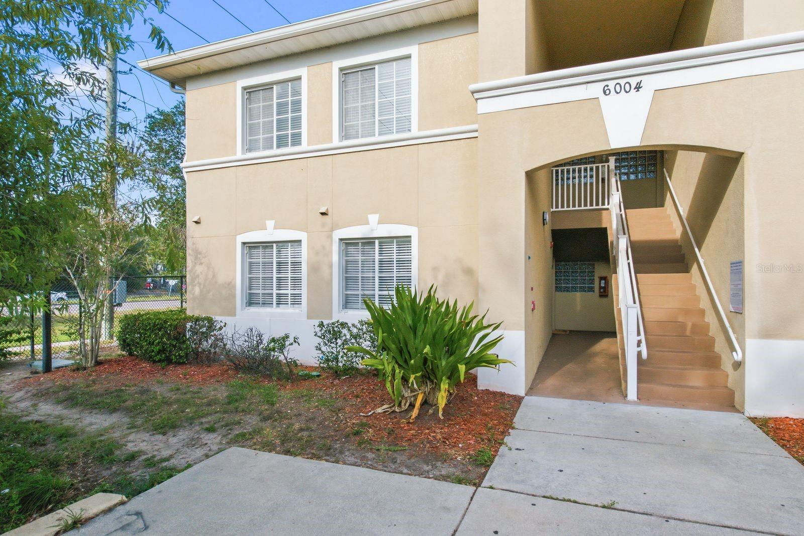 Completely updated first-floor end unit offering 1,151 sq ft of comfortable, modern living. This light and bright home features new AC, and luxury vinyl flooring throughout. The kitchen includes stone countertops and new appliances, including a washer and dryer. The spacious primary suite offers a walk-in closet and en suite bath, while two additional bedrooms include ceiling fans and built-in closets. Enjoy a screened rear porch, community pool, and a location just minutes from MacDill AFB, downtown Tampa, shopping, and dining. A clean, move-in ready home at a smart price point.