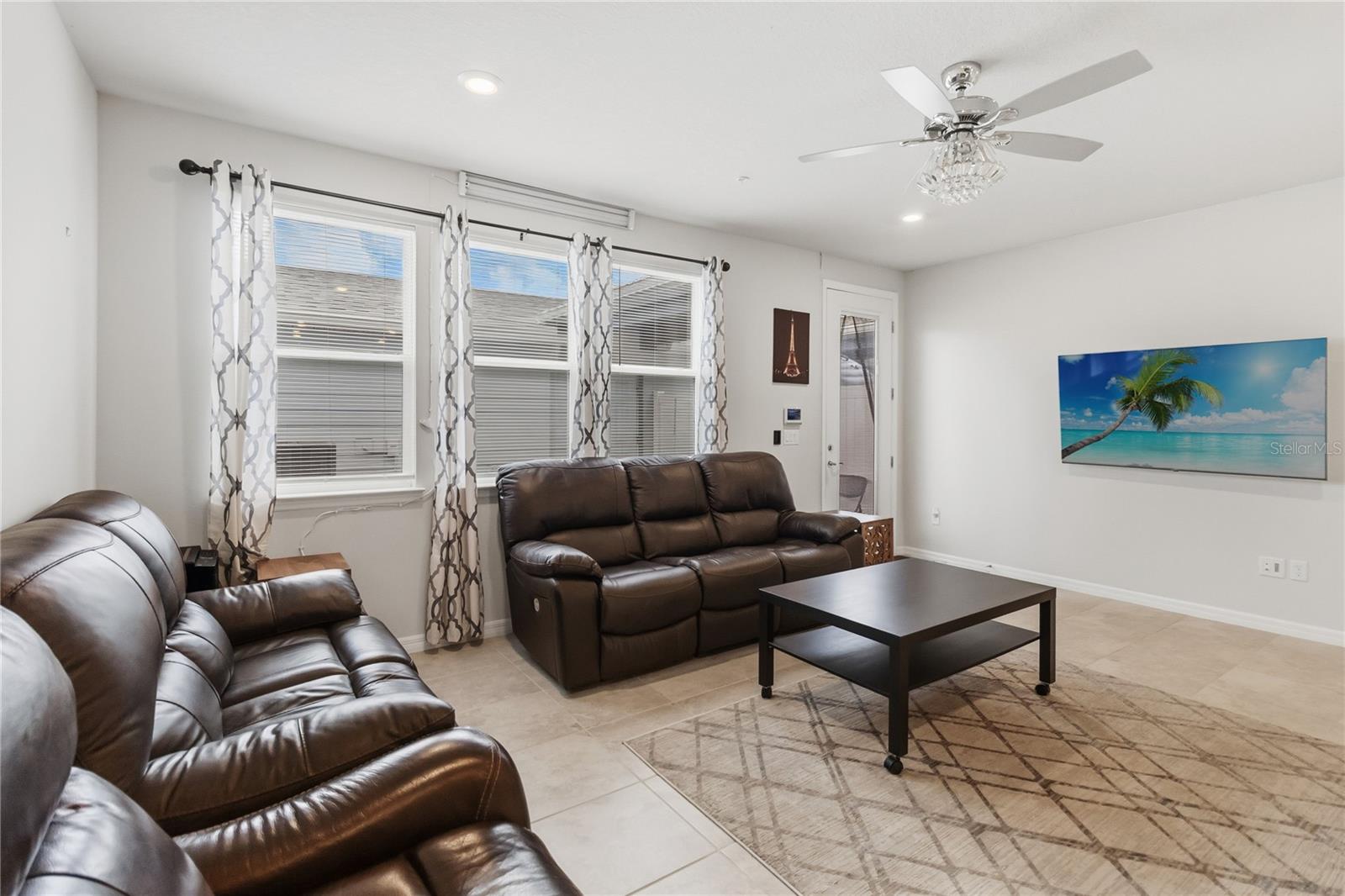 EVERBE PH 1A - Residential