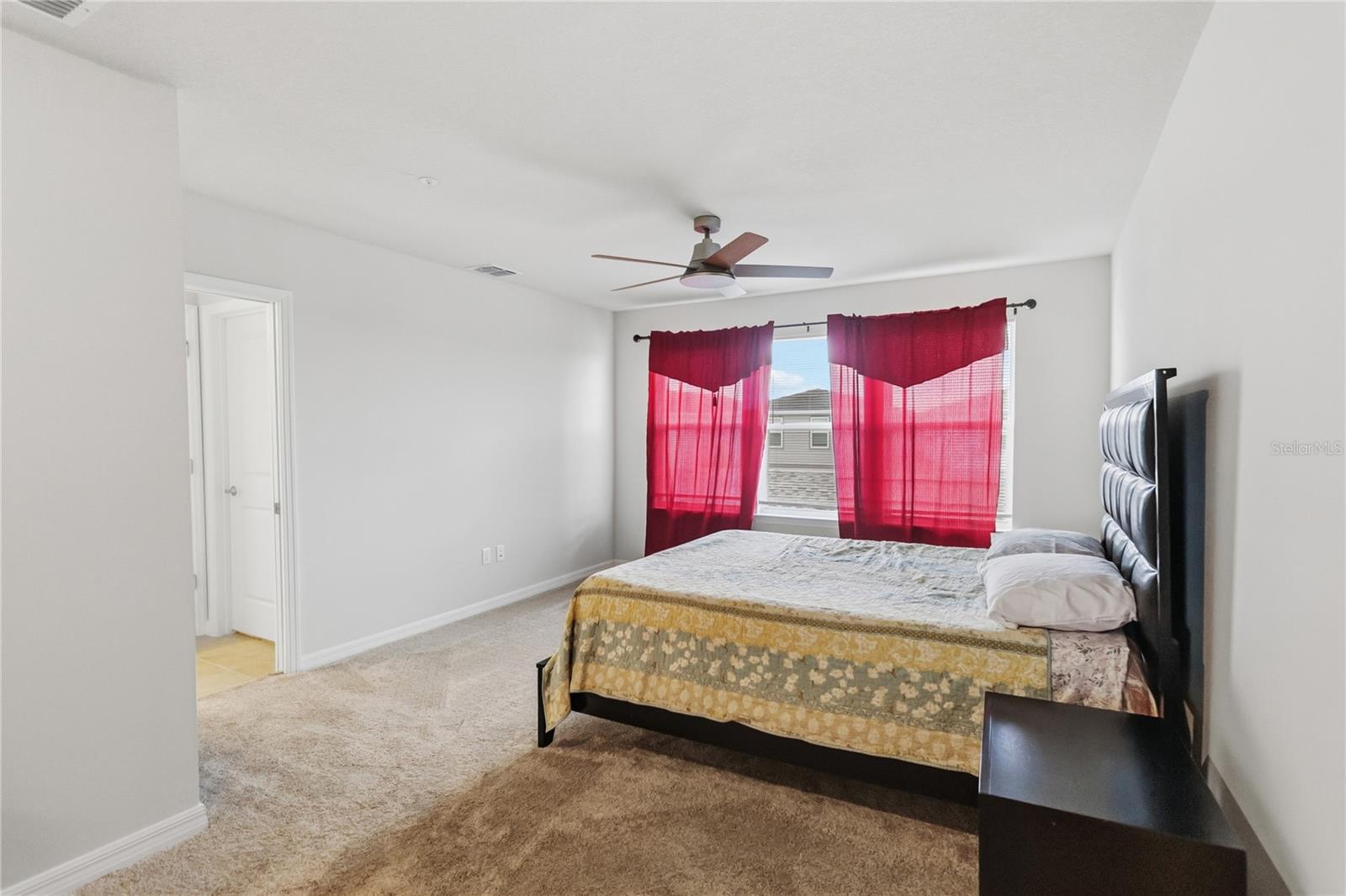 EVERBE PH 1A - Residential