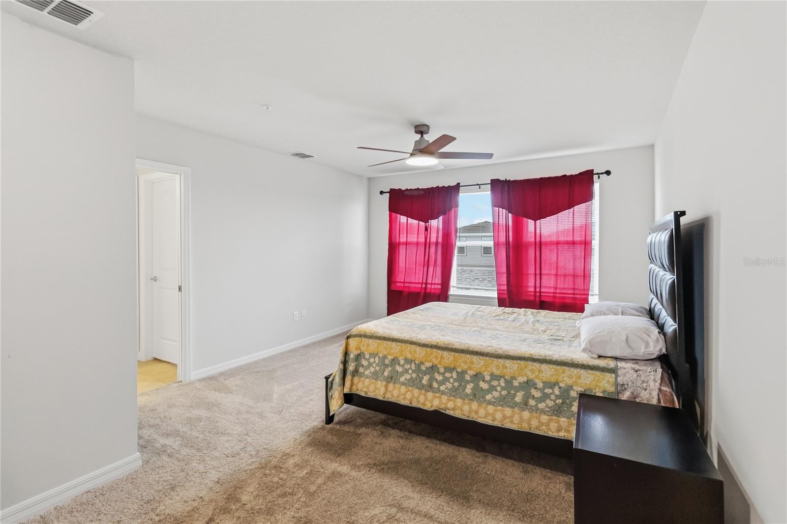 EVERBE PH 1A - Residential