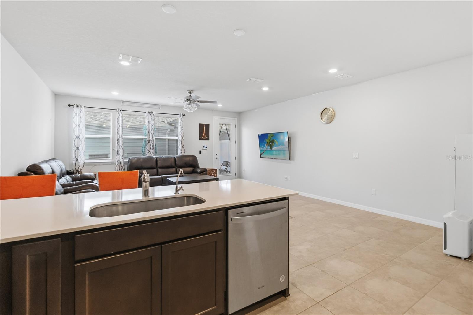 EVERBE PH 1A - Residential