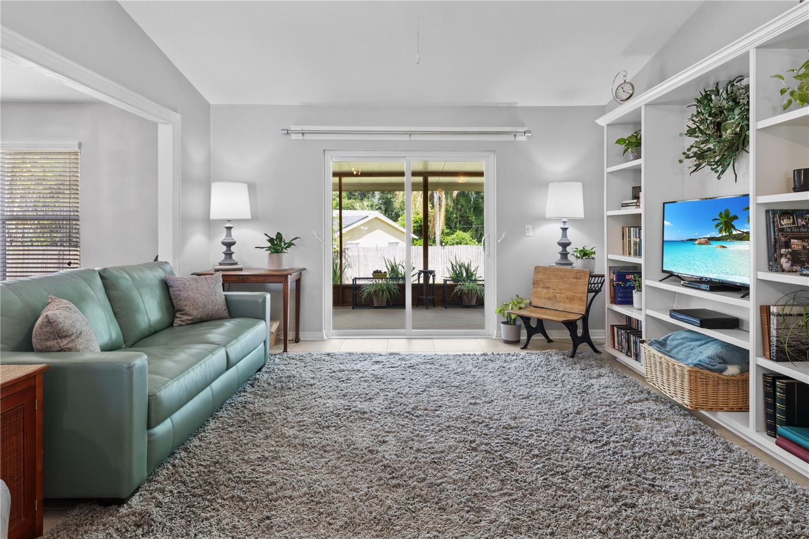 MINAKI HEIGHTS - Residential