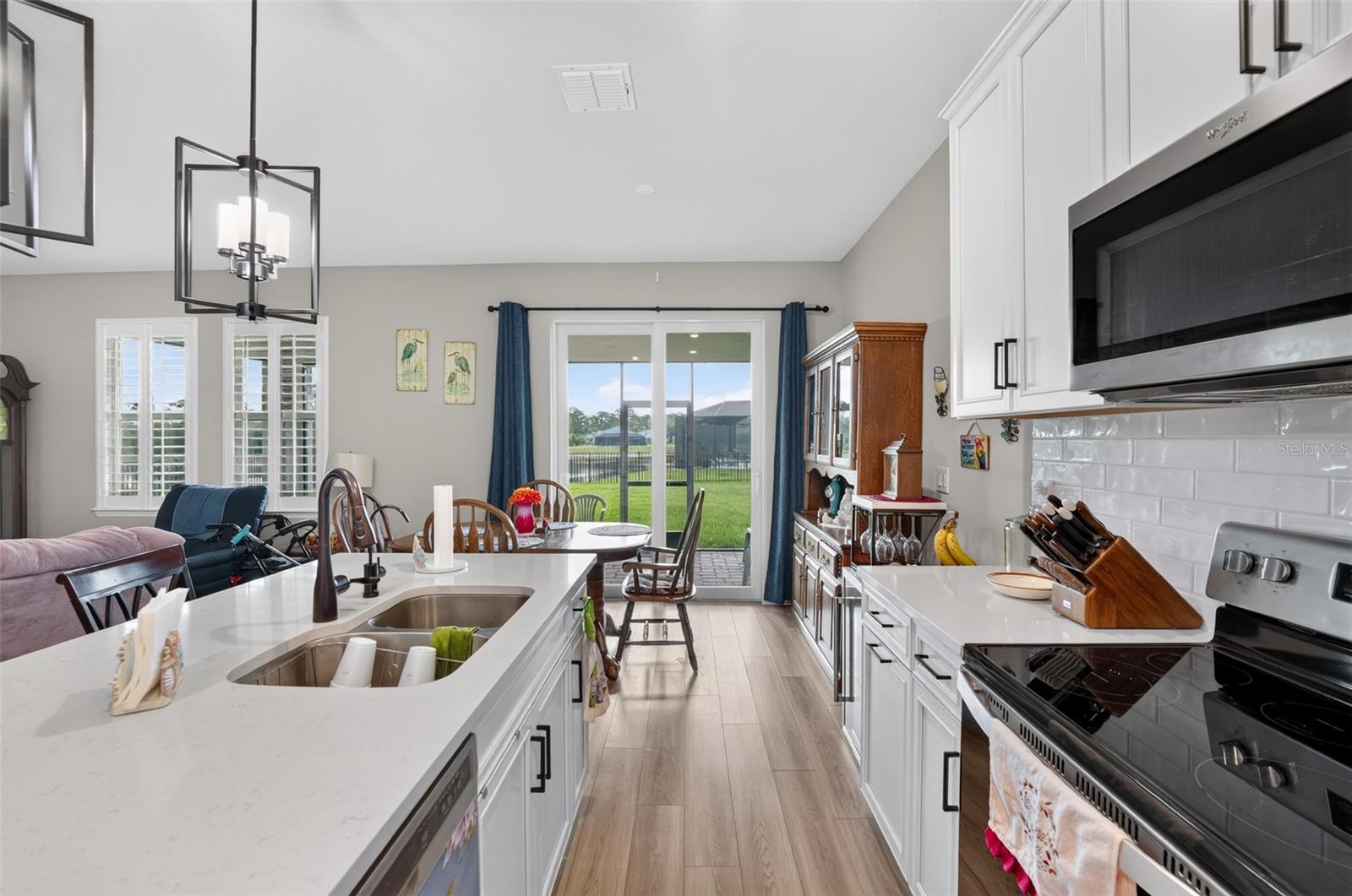 VENICE WOODLANDS PH 1 - Residential