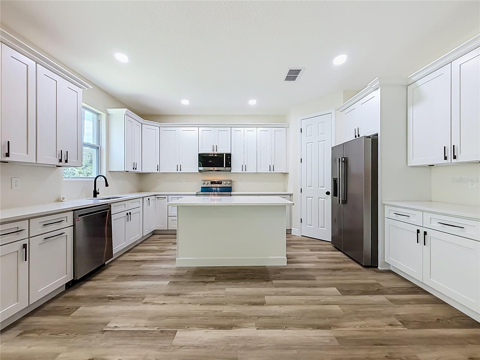 TRIPLET LAKE SHORES 3RD ADD - Residential