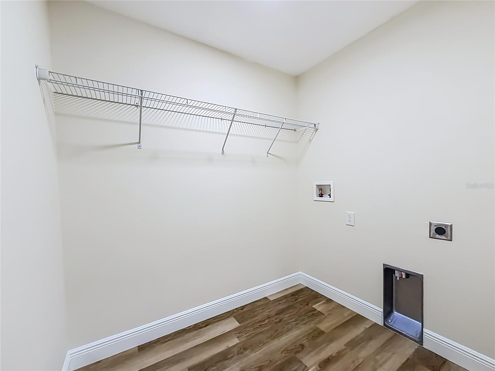 TRIPLET LAKE SHORES 3RD ADD - Residential