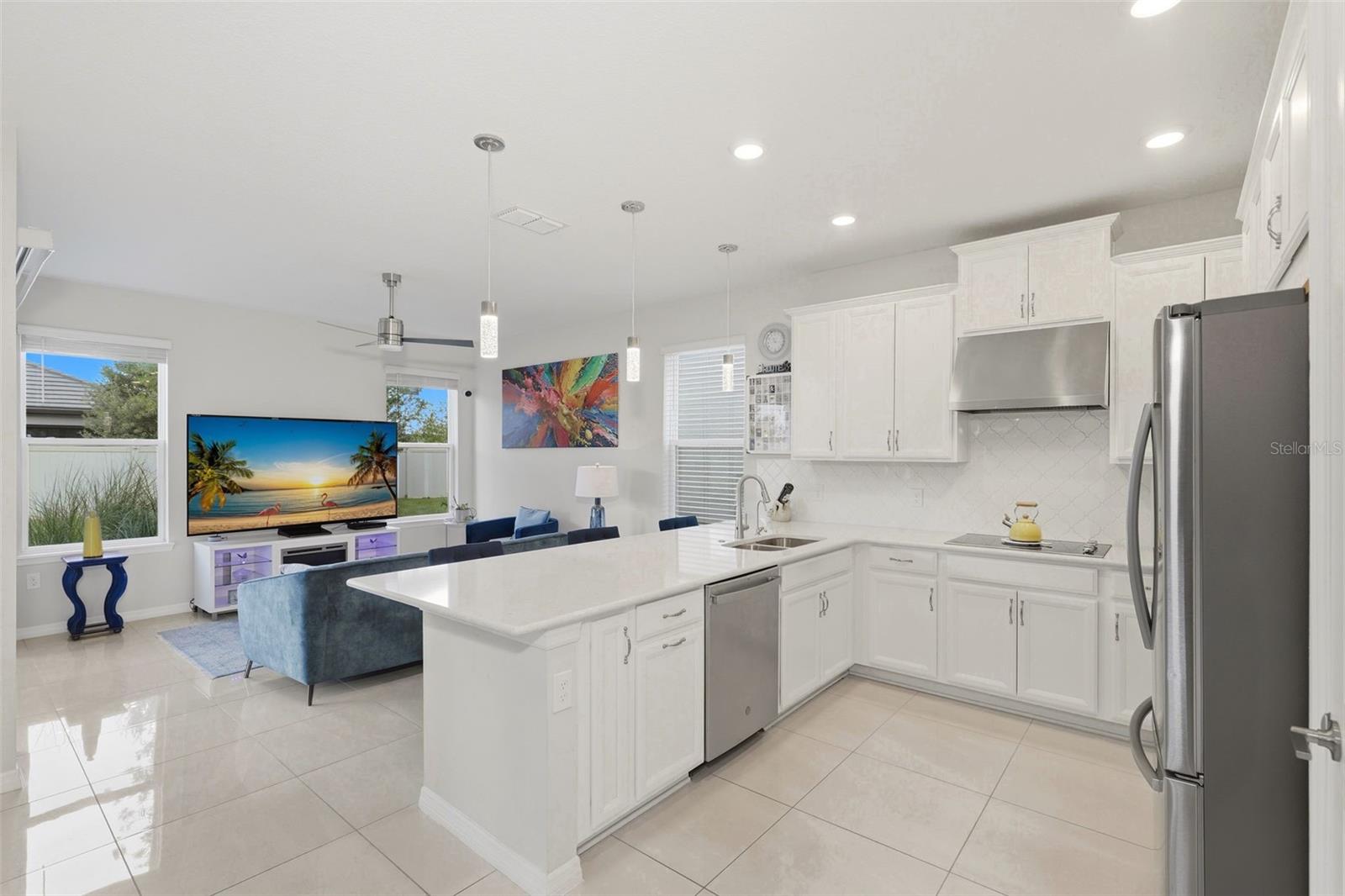 LANDINGS AT HAWKS CREST - Residential