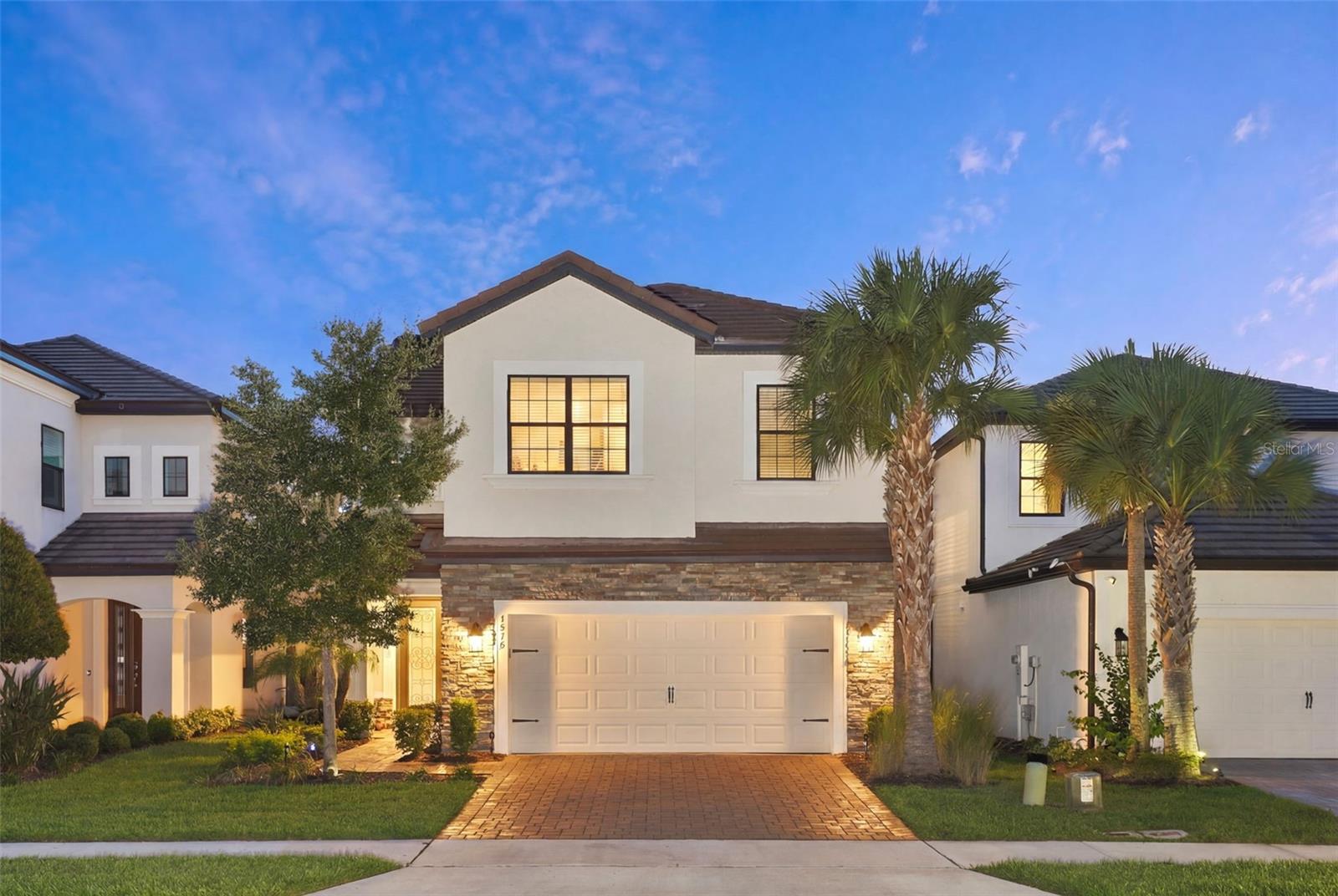 LANDINGS AT HAWKS CREST - Residential