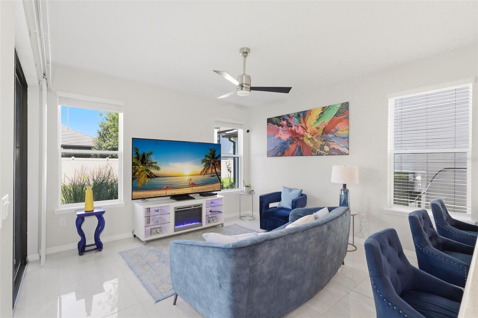 LANDINGS AT HAWKS CREST - Residential