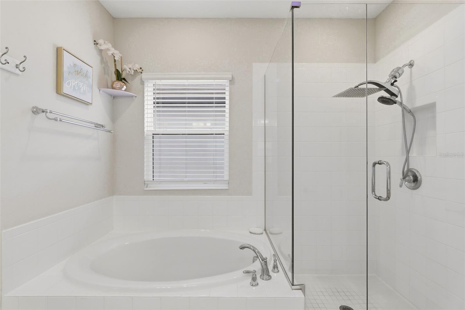 LANDINGS AT HAWKS CREST - Residential