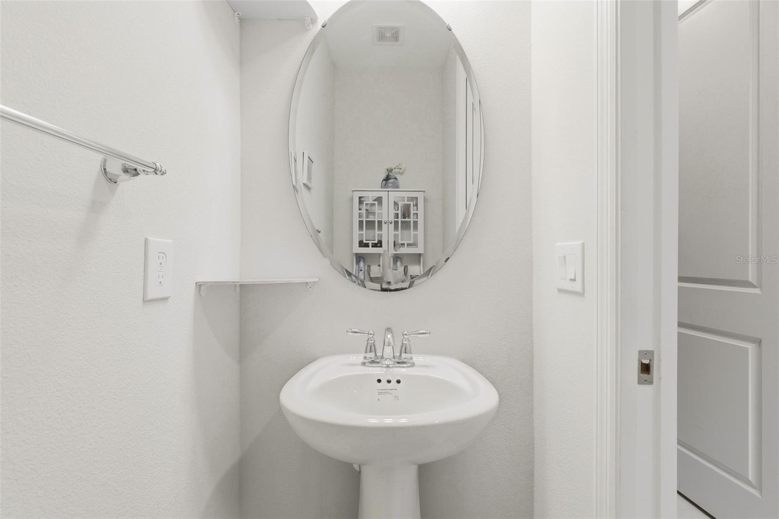 LANDINGS AT HAWKS CREST - Residential