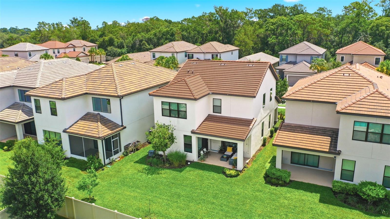 LANDINGS AT HAWKS CREST - Residential