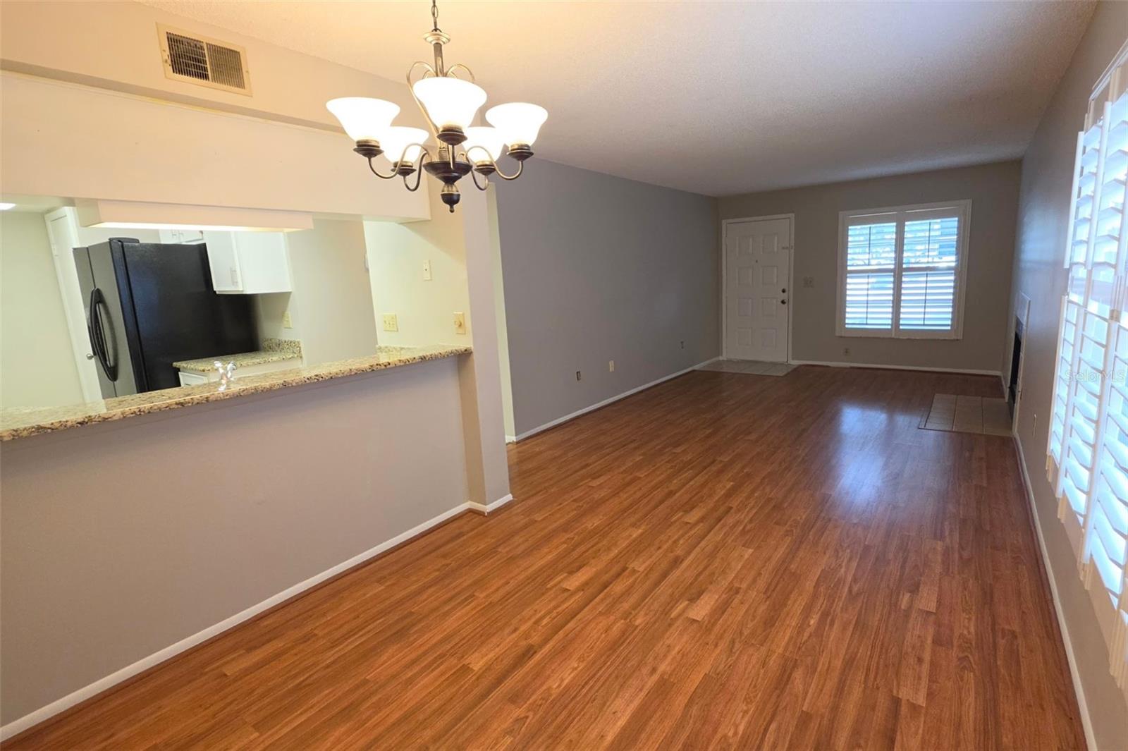 NORTH OAKS CONDO IV - Residential