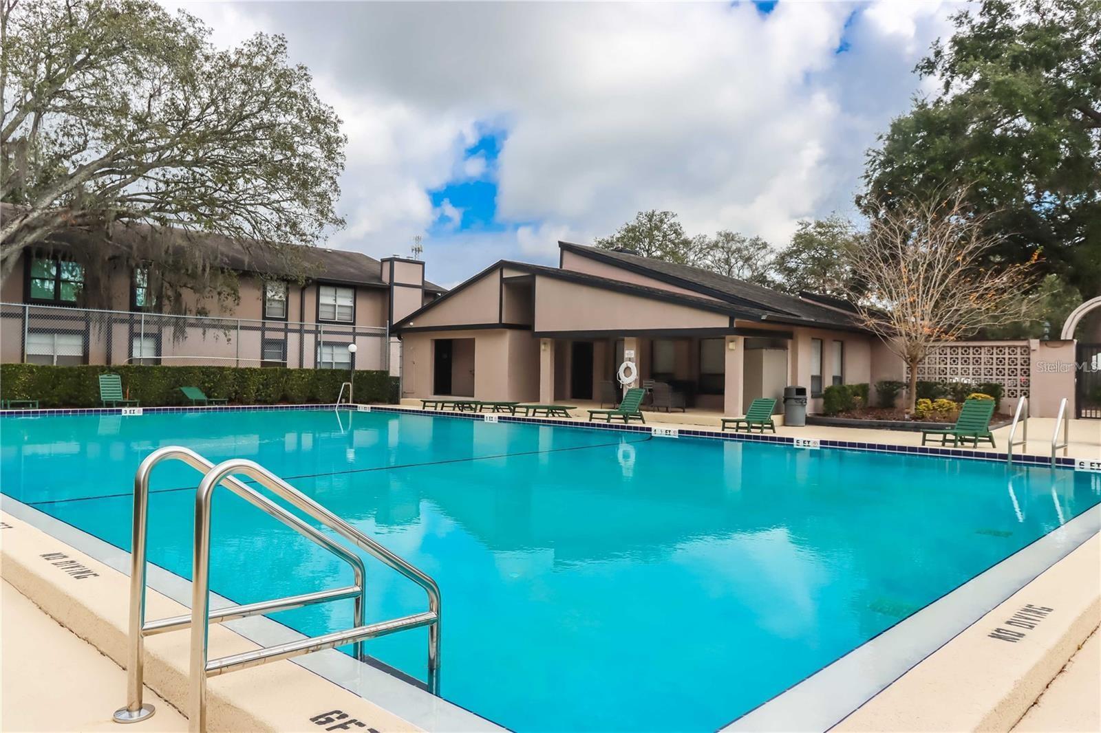 NORTH OAKS CONDO IV - Residential