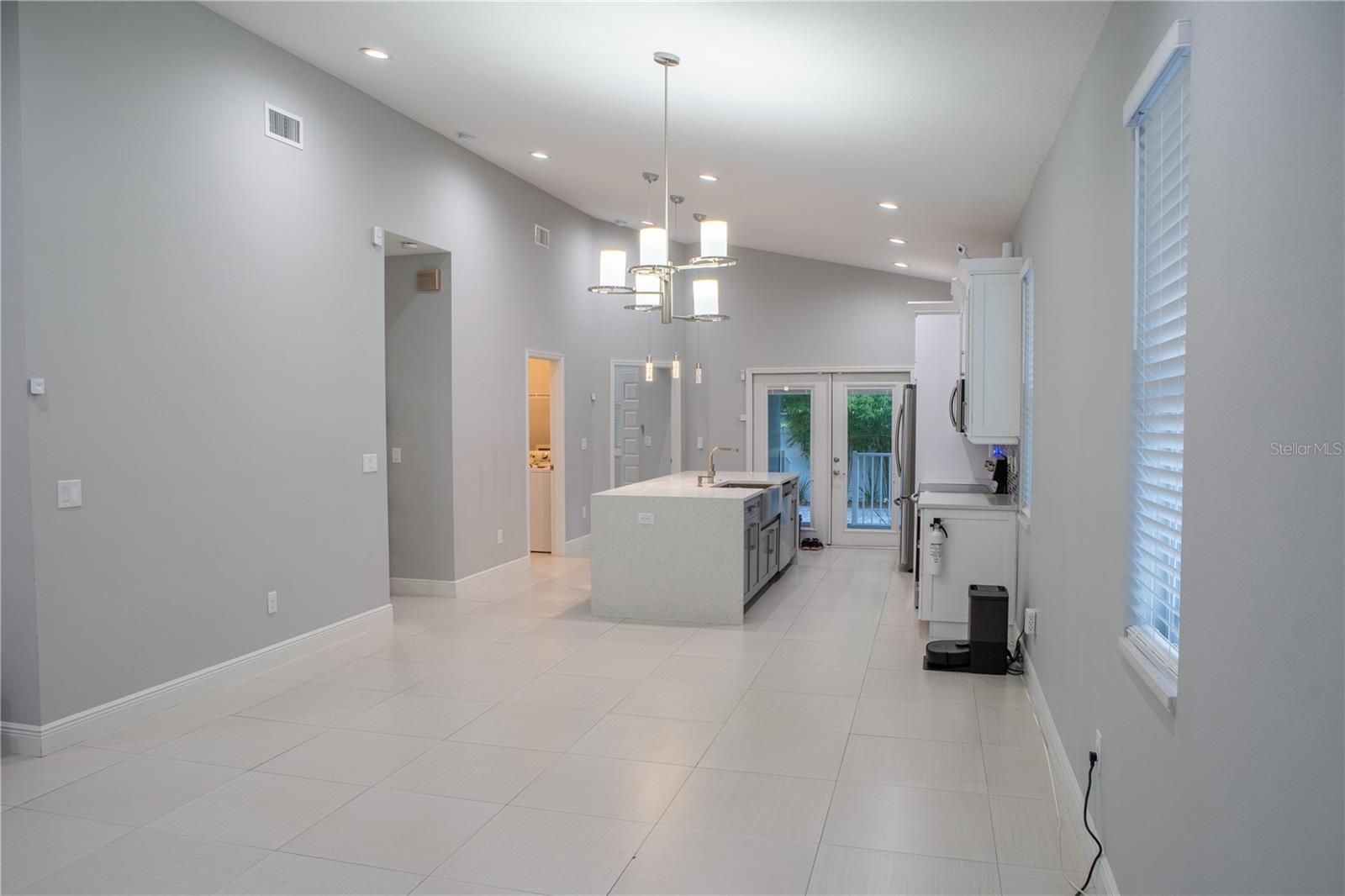 SULPHUR SPGS - Residential