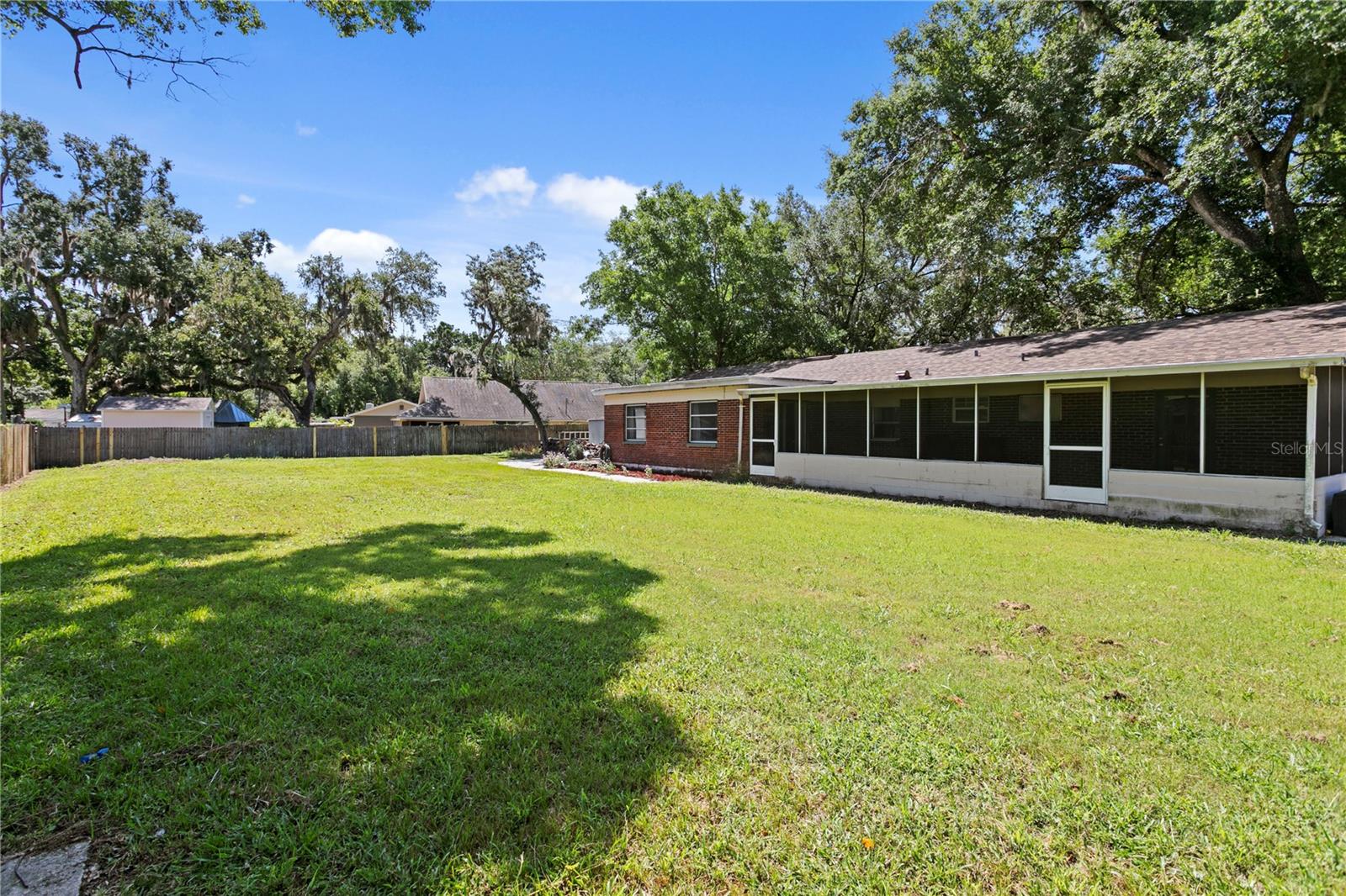 TEMPLE TERRACE ESTATES - Residential Lease