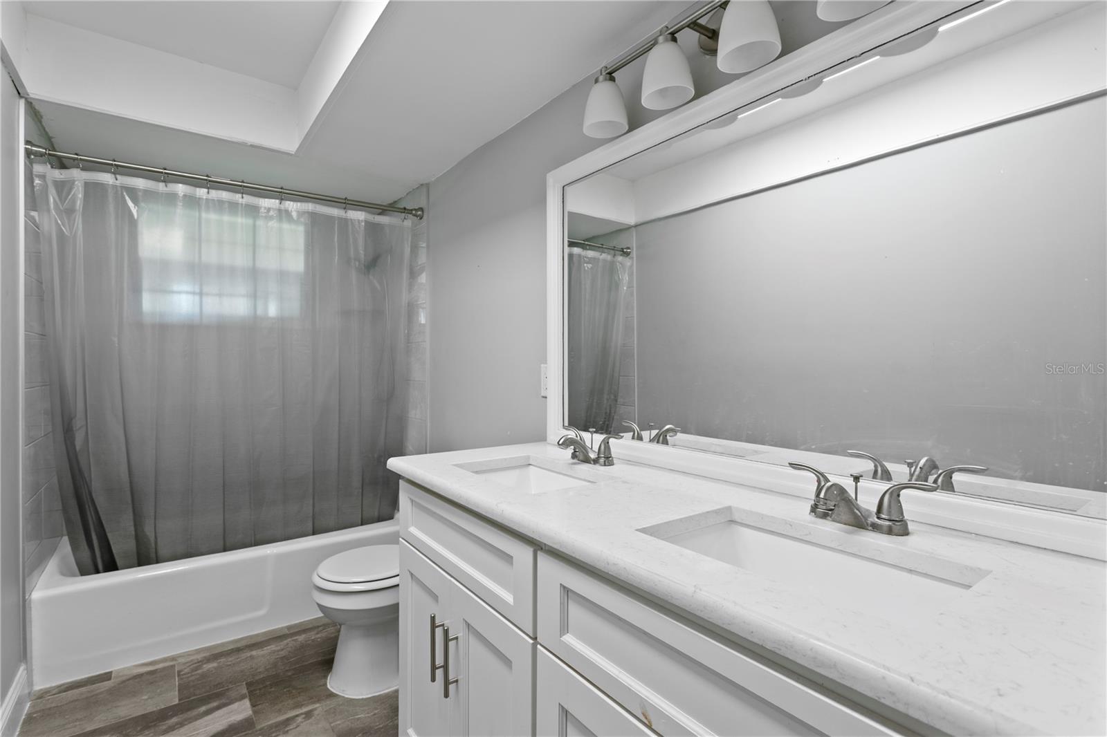 TEMPLE TERRACE ESTATES - Residential Lease