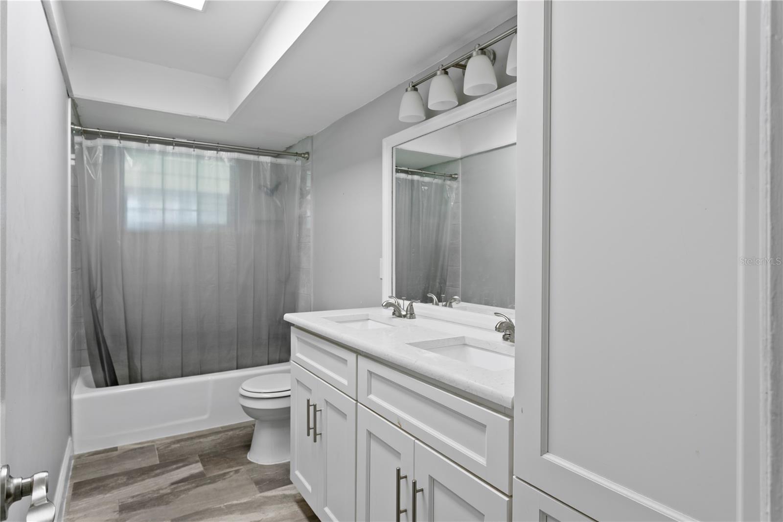 TEMPLE TERRACE ESTATES - Residential Lease