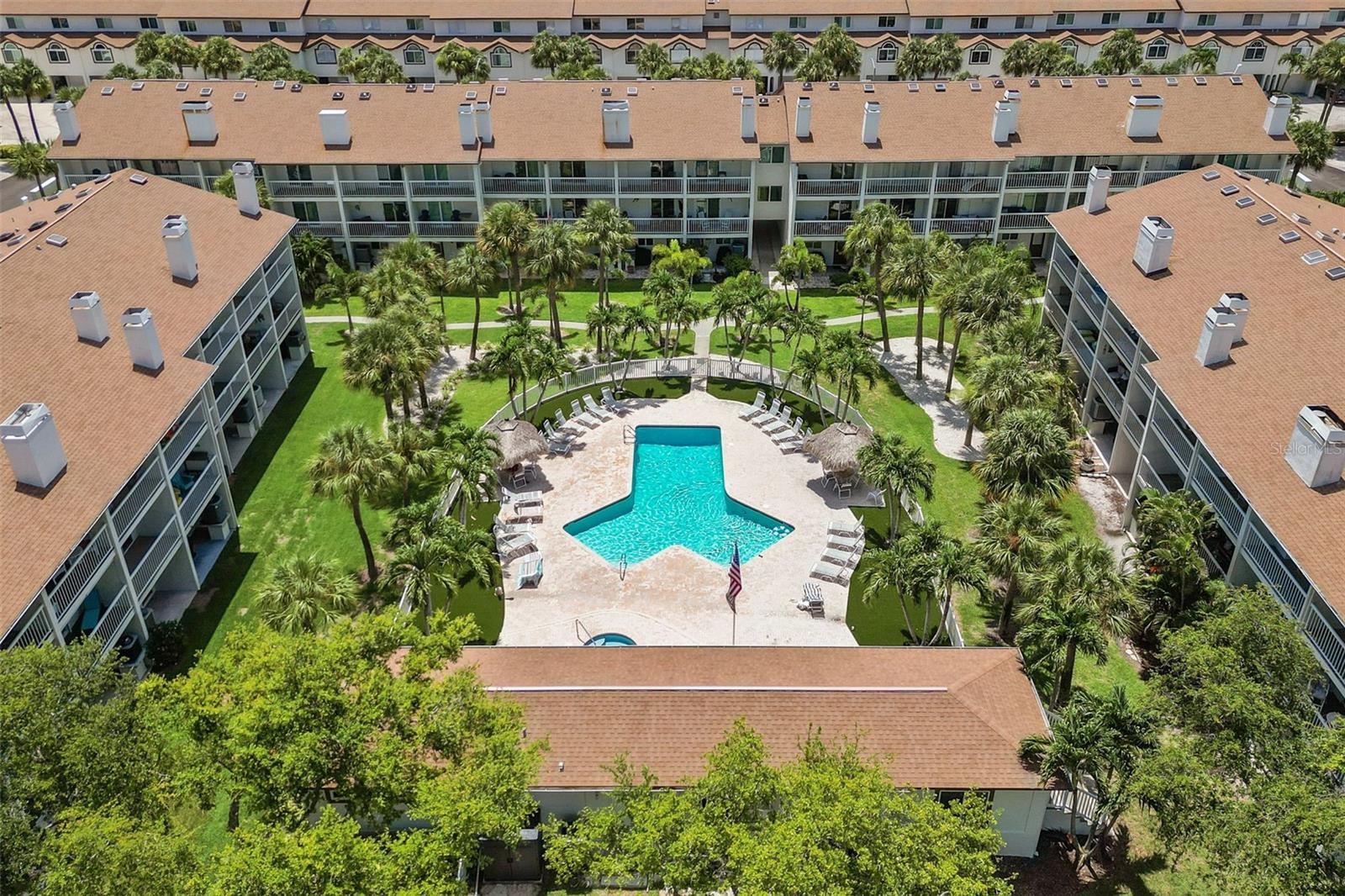 PALMS OF TIERRA - Residential