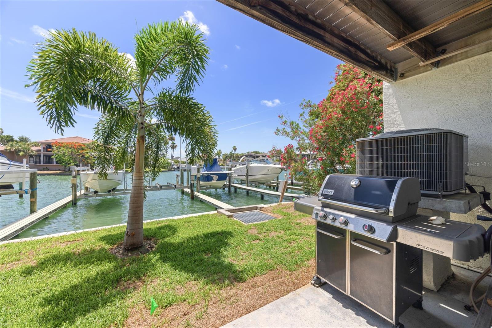 PALMS OF TIERRA - Residential