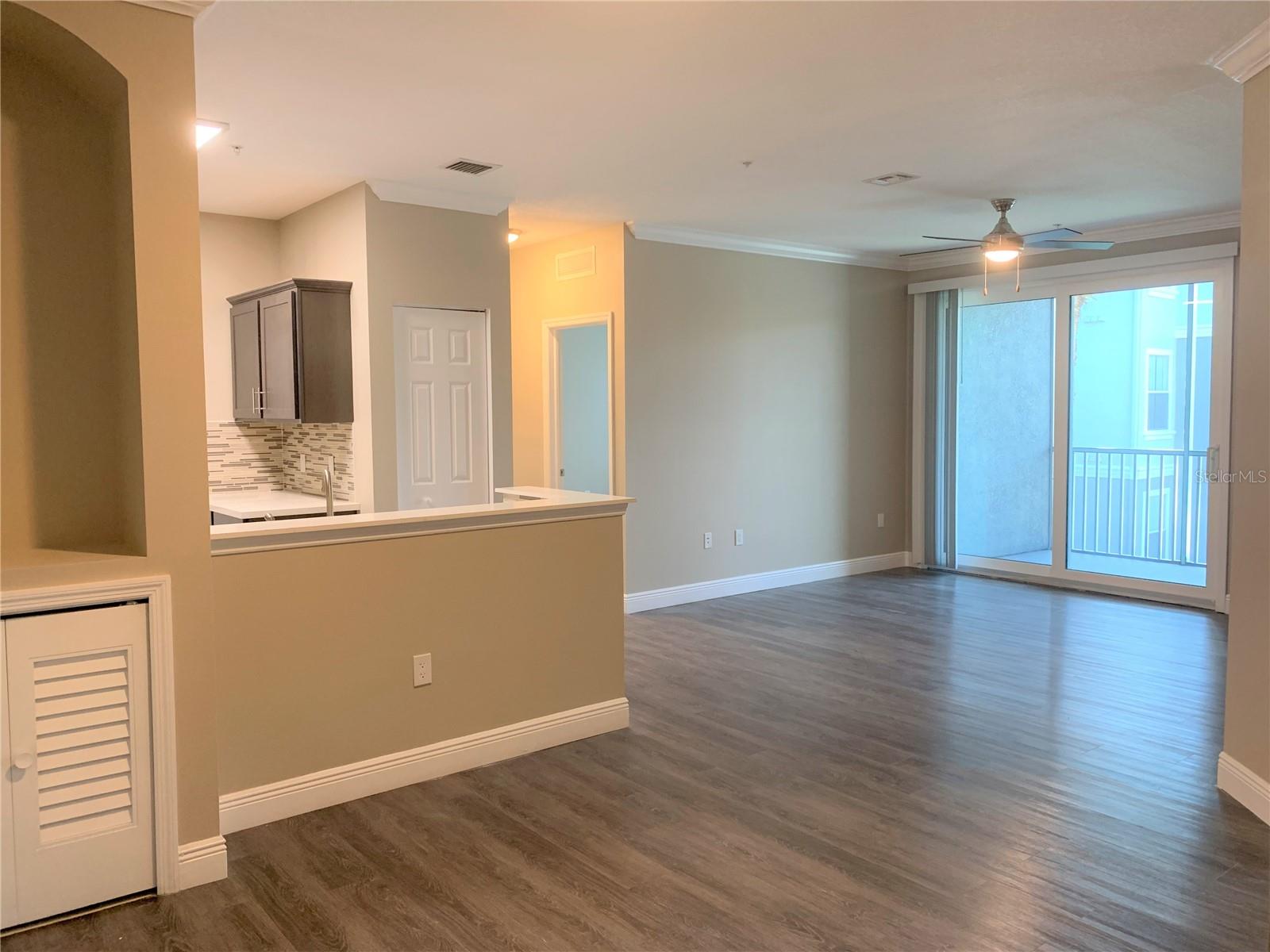 ALLEGRO PALM A CONDO - Residential Lease