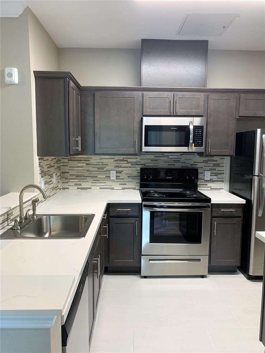 ALLEGRO PALM A CONDO - Residential Lease