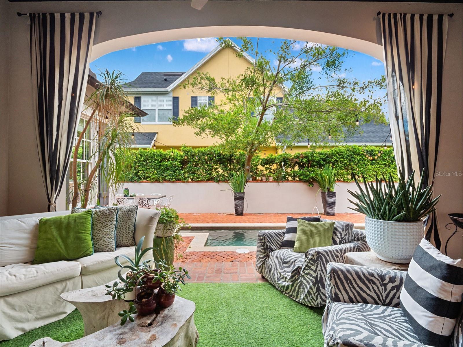 GREEN OAKS REP - Residential