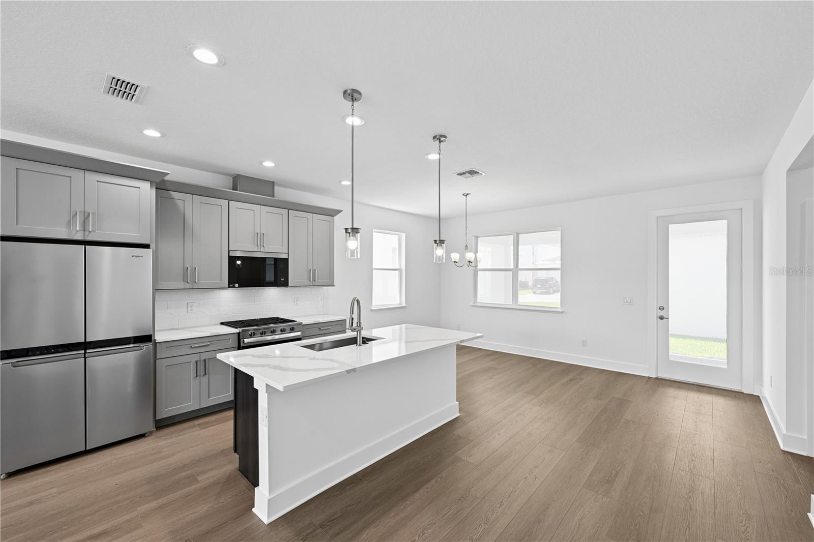 BRONSON PEAK - Residential