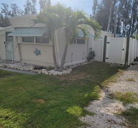 SUNNY SHORES TRAILER COM - Residential