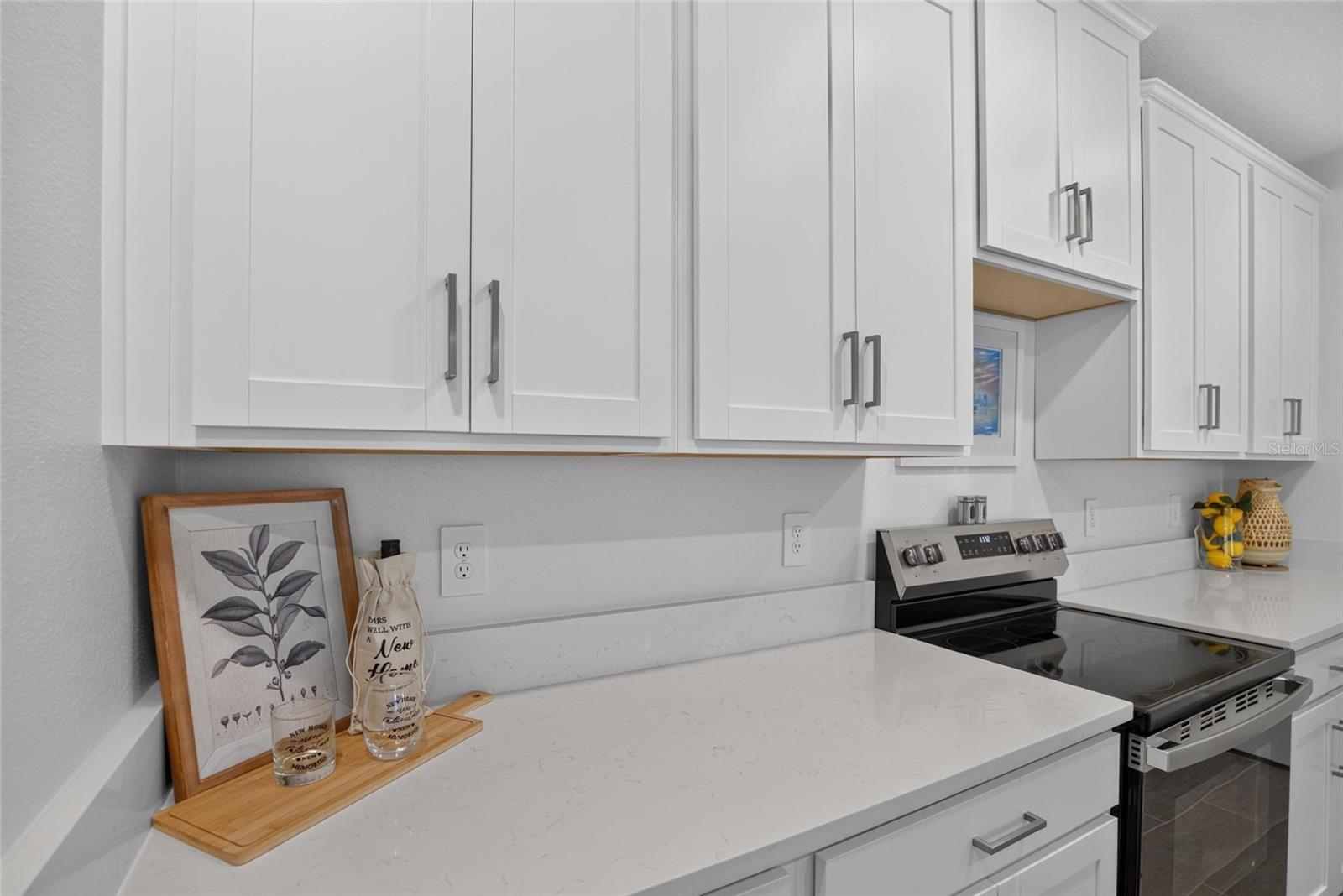 NEW PORT CORNERS PH 1B-1 - Residential Lease