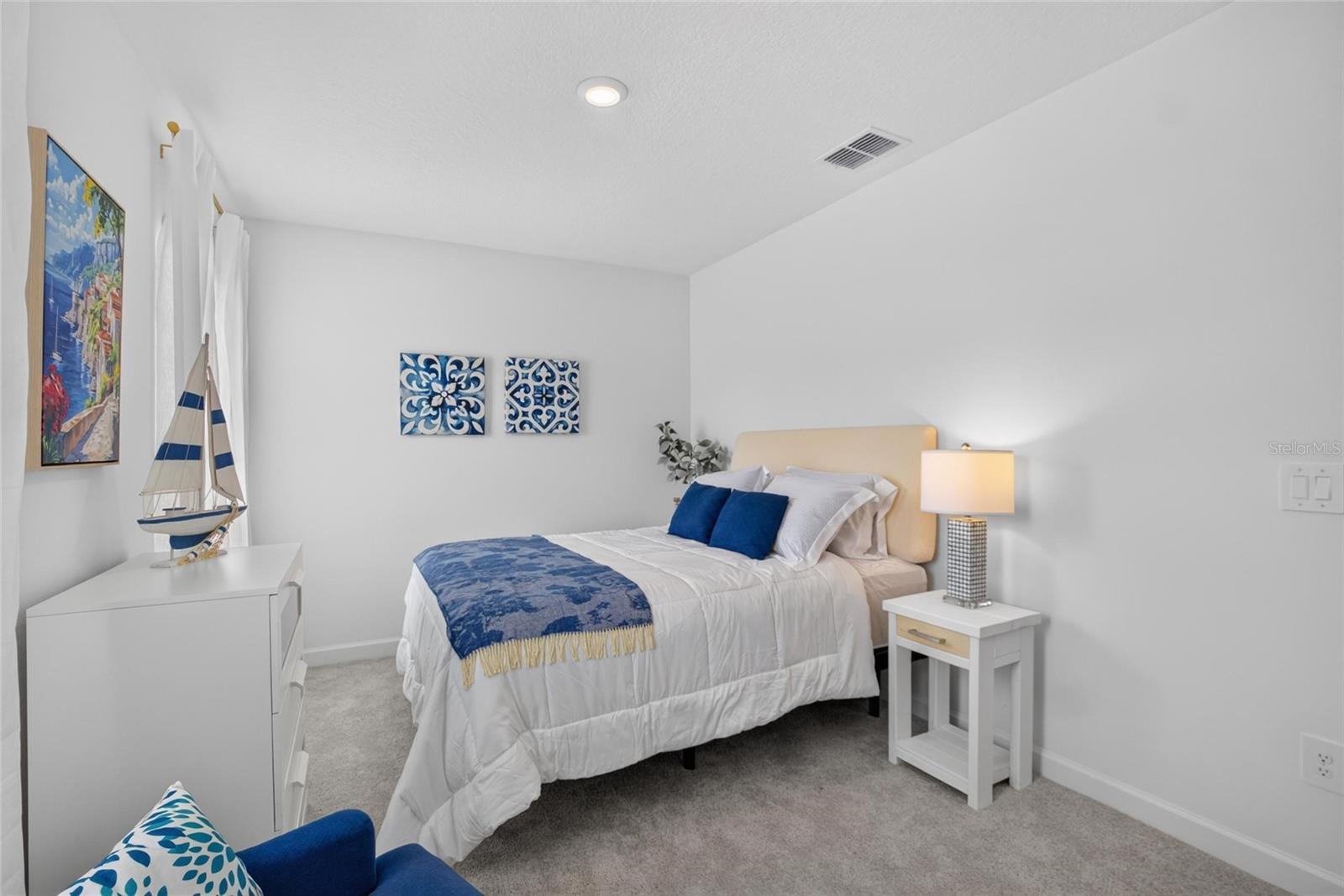 NEW PORT CORNERS PH 1B-1 - Residential Lease