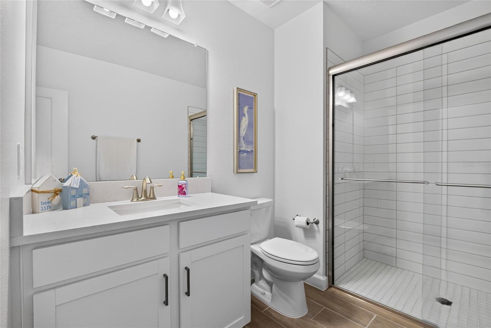 NEW PORT CORNERS PH 1B-1 - Residential Lease