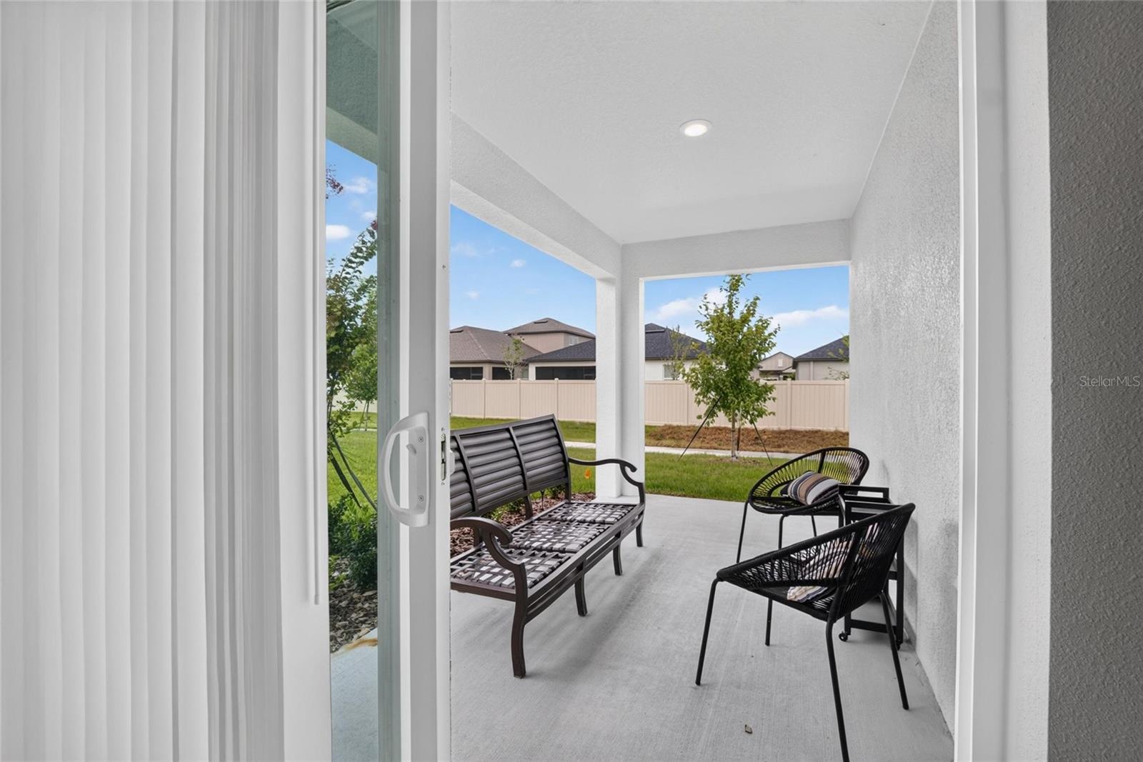 NEW PORT CORNERS PH 1B-1 - Residential Lease