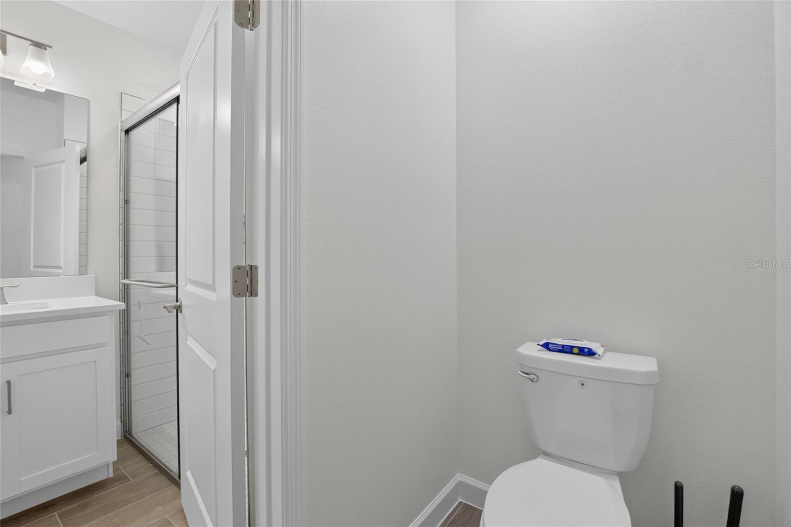 NEW PORT CORNERS PH 1B-1 - Residential Lease