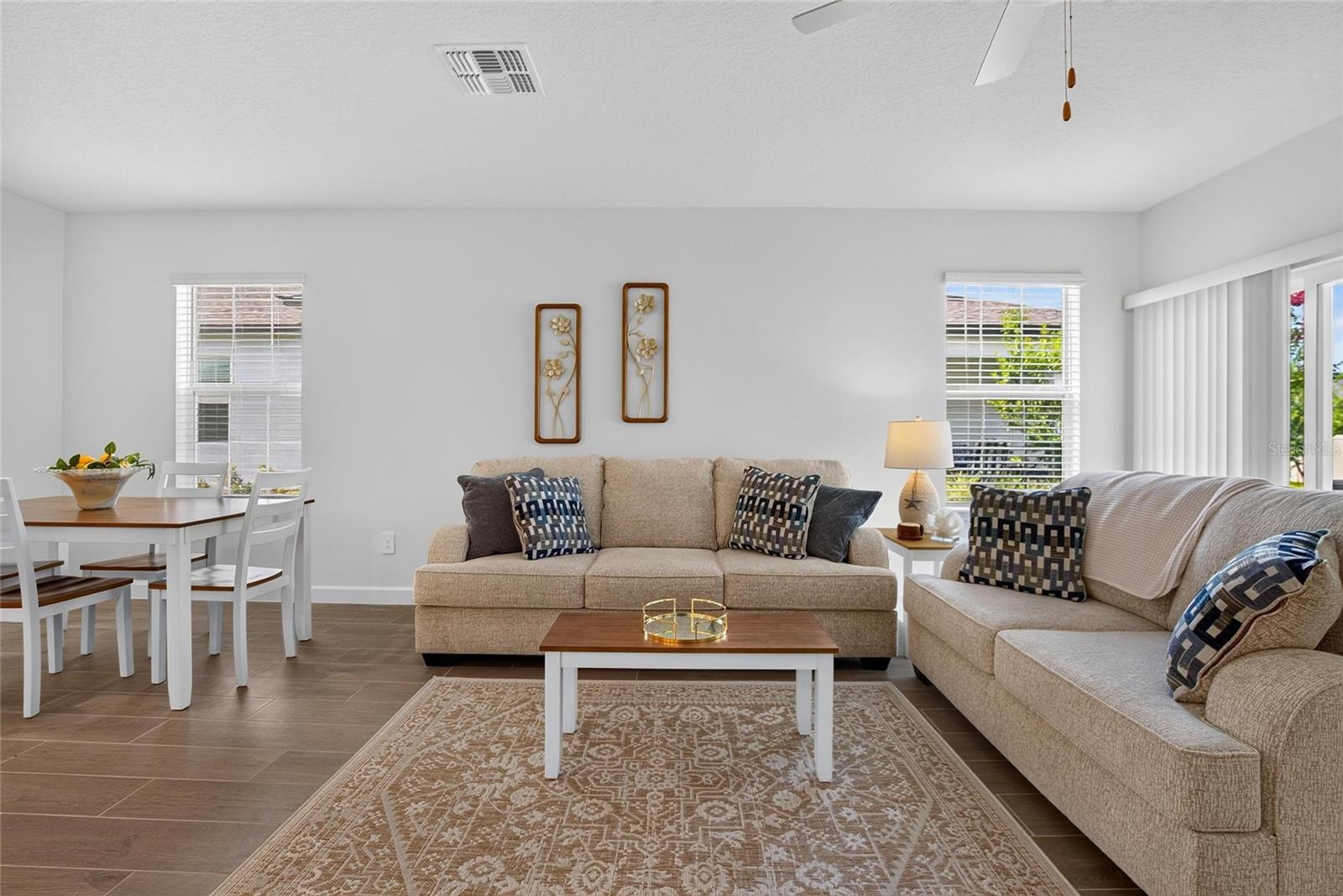 NEW PORT CORNERS PH 1B-1 - Residential Lease