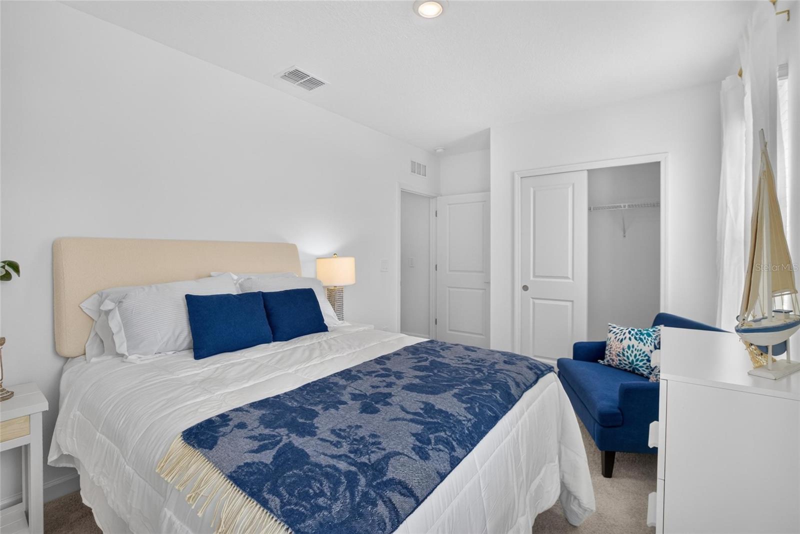 NEW PORT CORNERS PH 1B-1 - Residential Lease