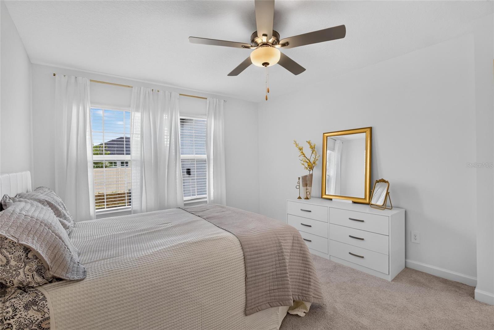 NEW PORT CORNERS PH 1B-1 - Residential Lease