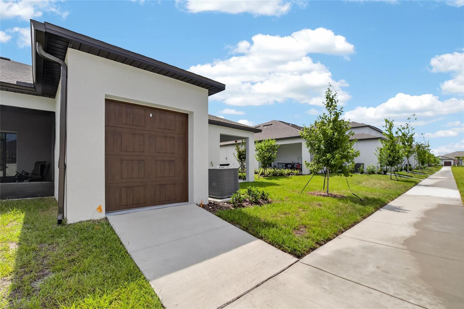 NEW PORT CORNERS PH 1B-1 - Residential Lease