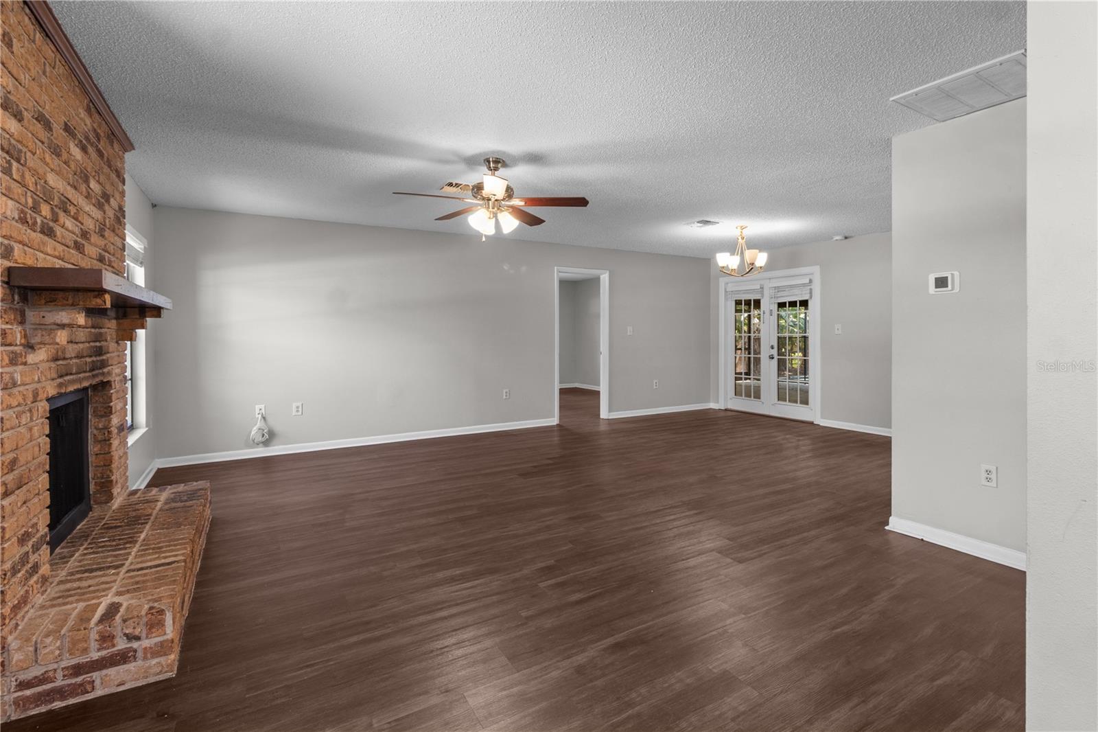 SUMMIT RIDGE - Residential