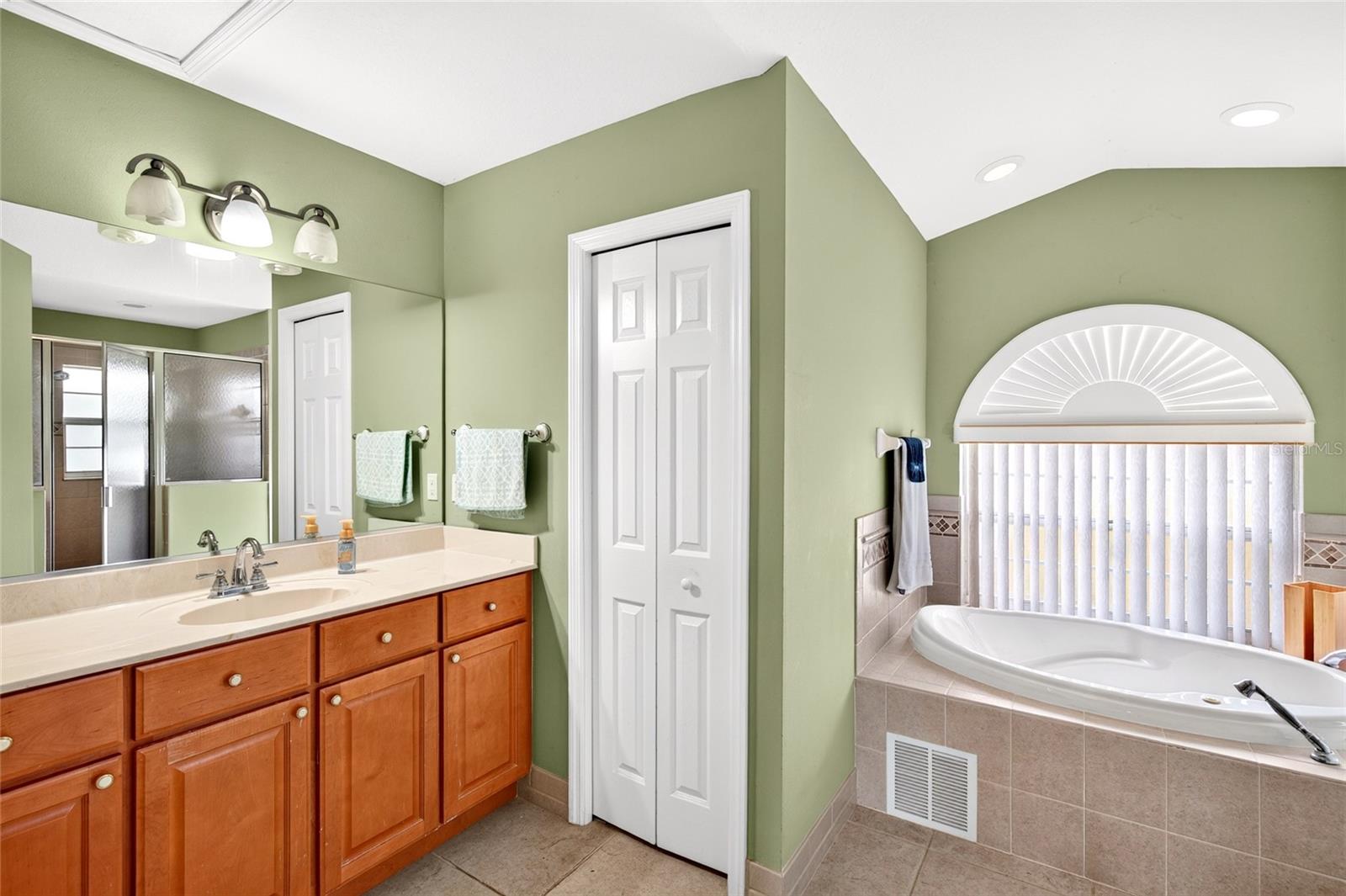 TRAILS EAST - Residential