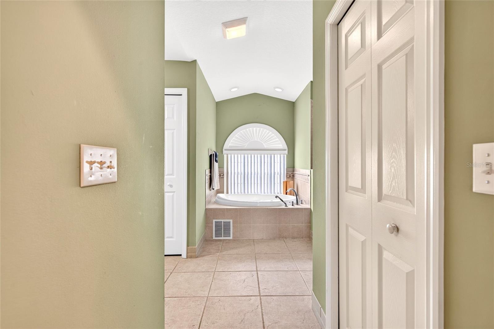 TRAILS EAST - Residential