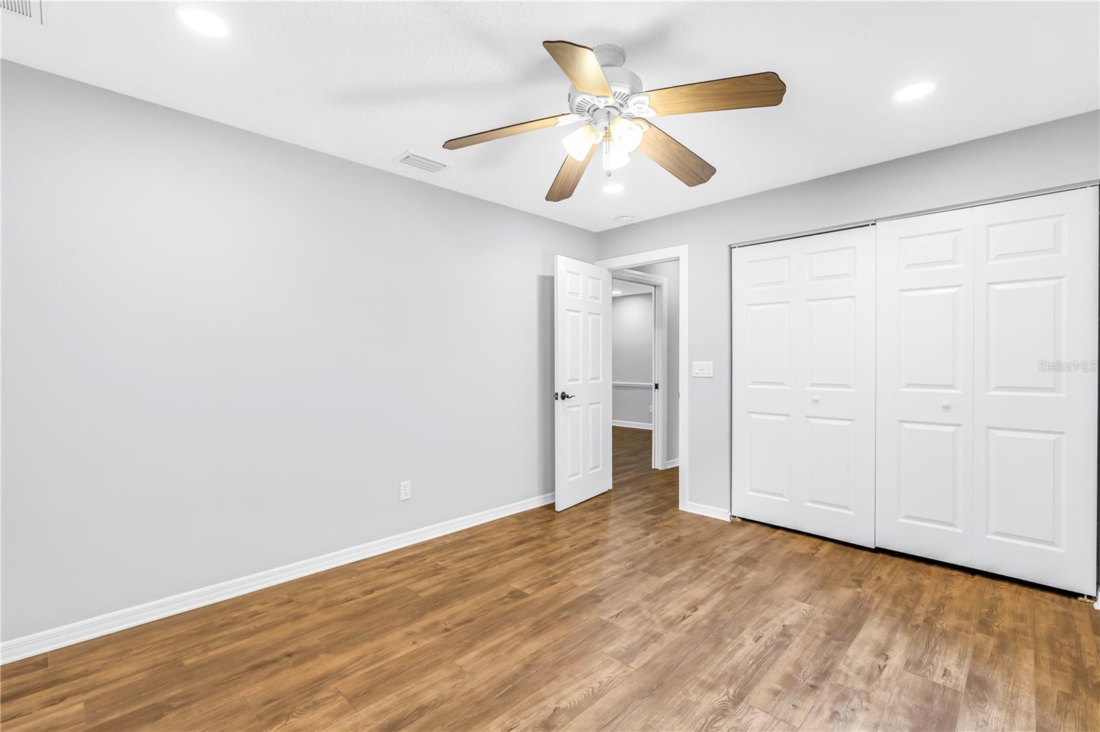 WINDTREE OAKS - Residential