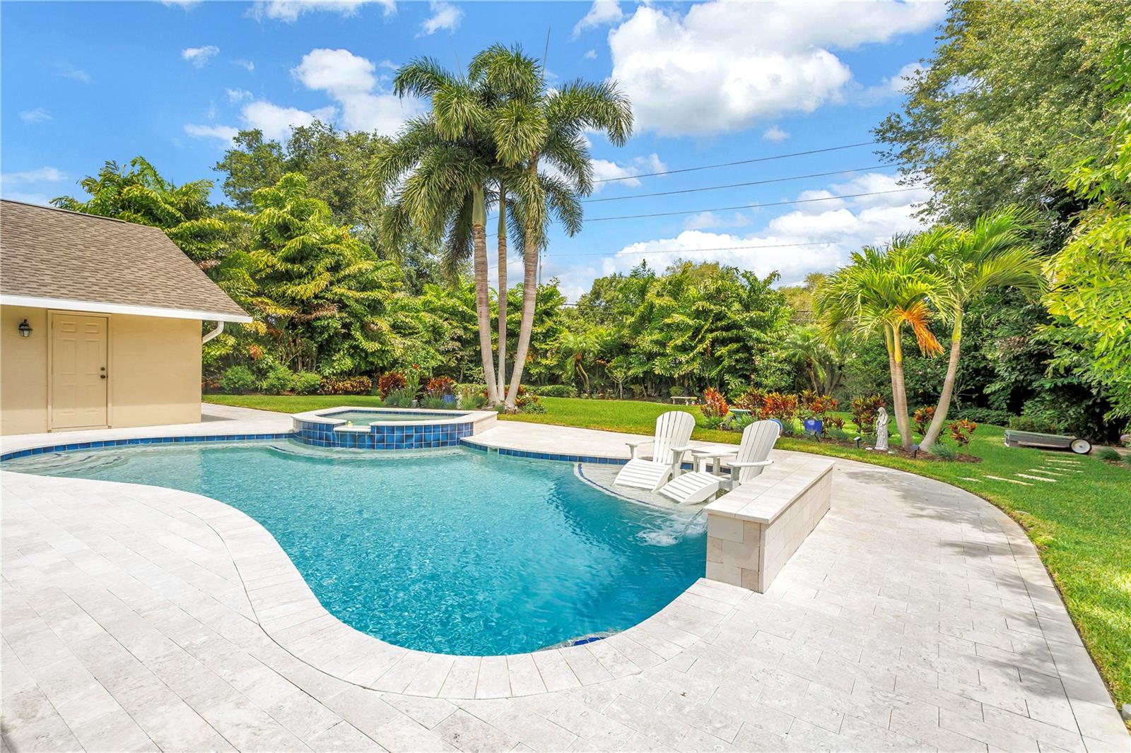 WINDTREE OAKS - Residential