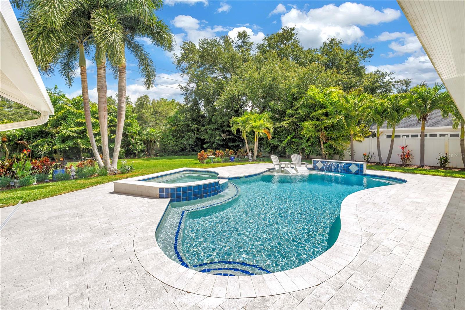 WINDTREE OAKS - Residential