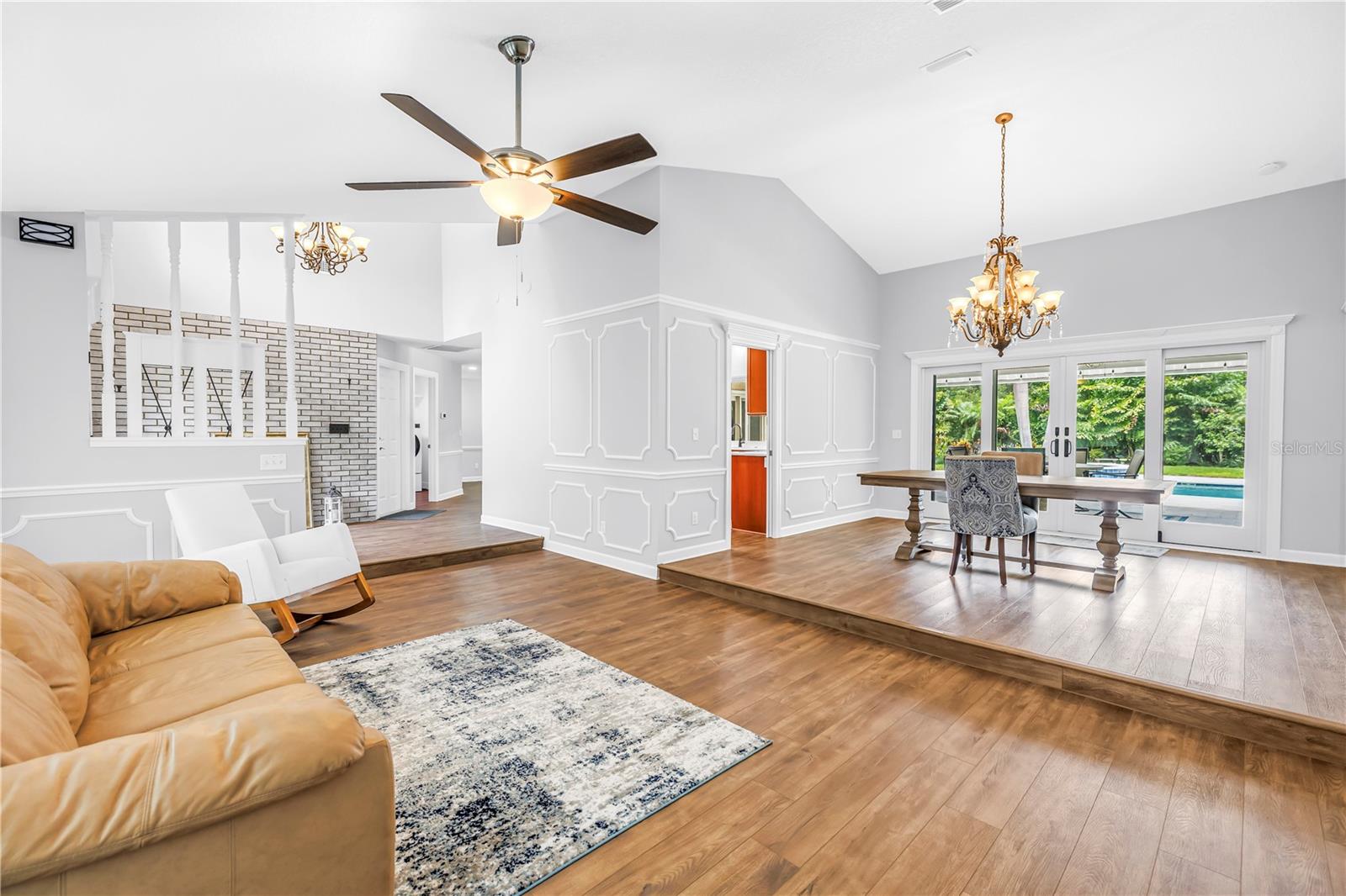WINDTREE OAKS - Residential