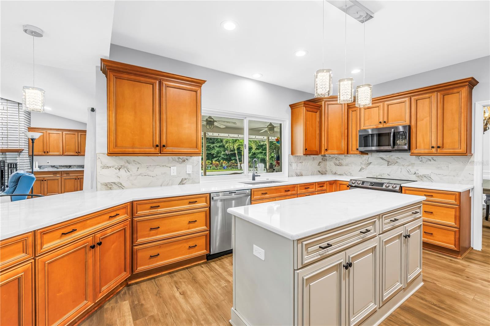 WINDTREE OAKS - Residential