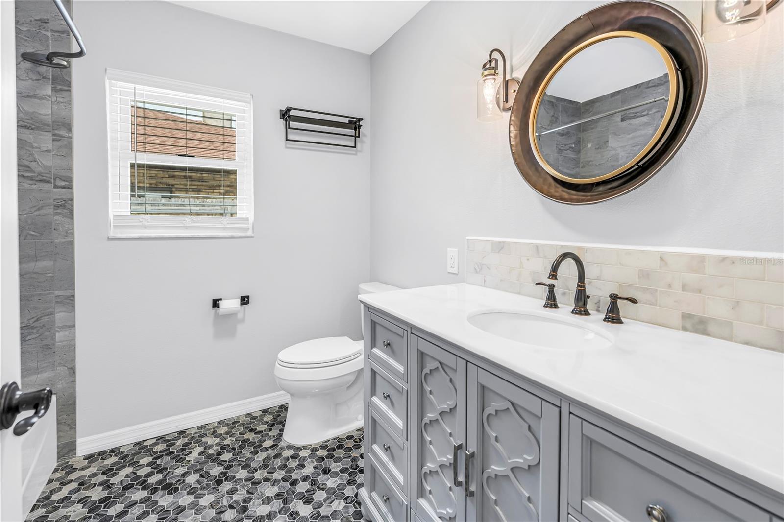 WINDTREE OAKS - Residential