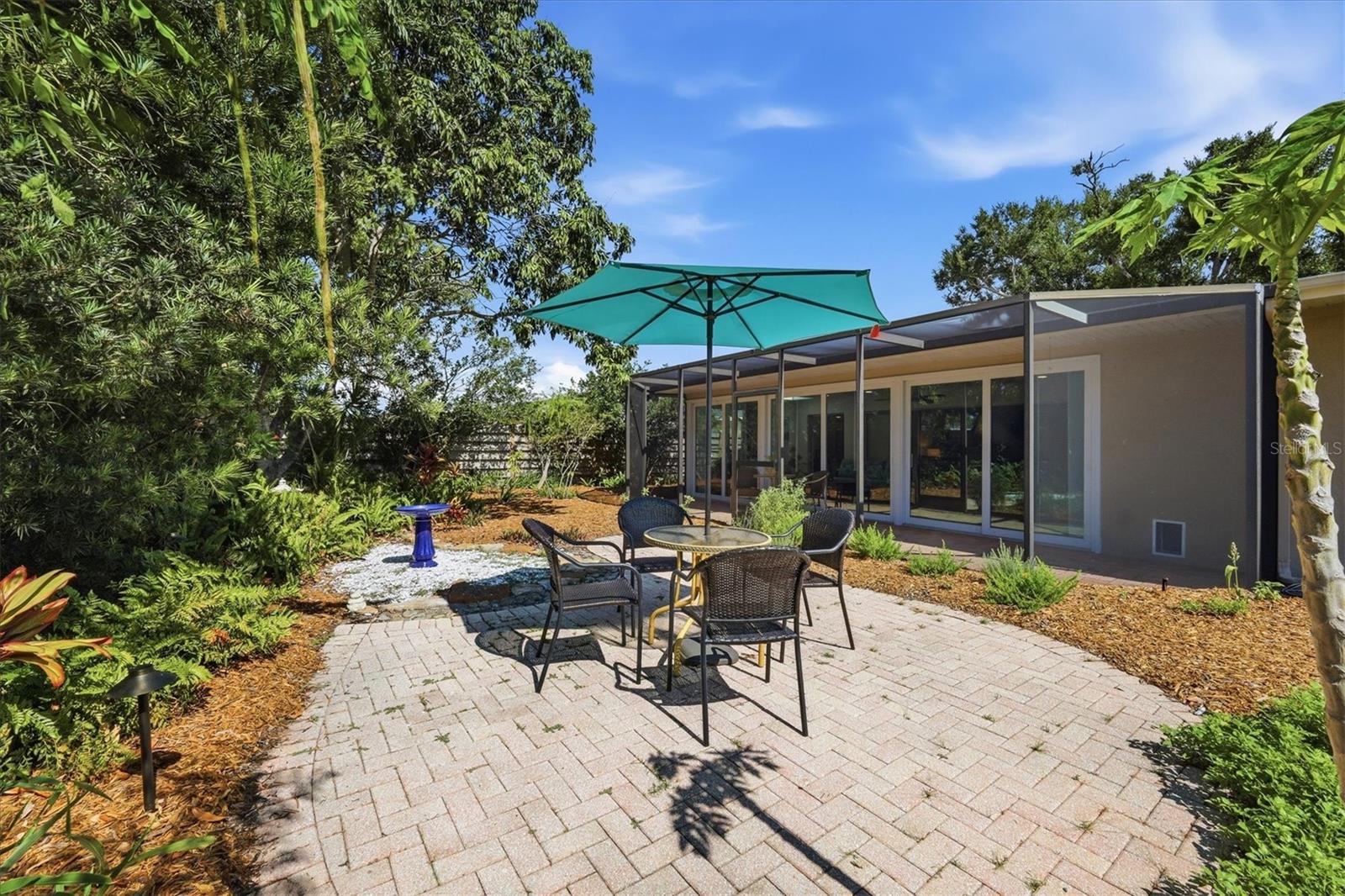 FRST LAKES COUNTRY CLUB ESTATES - Residential
