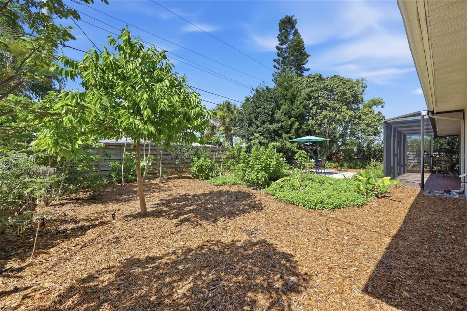 FRST LAKES COUNTRY CLUB ESTATES - Residential